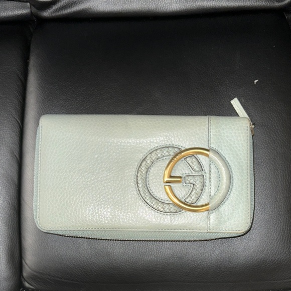 Gucci Mint Leather Clutch with Gold Accent - Picture 1 of 13